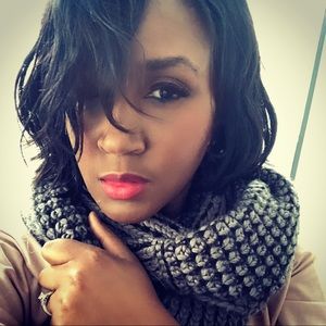 Meet your Posher, Candace